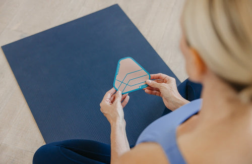 How a Patch to Assist with Hip Movement Discomfort Supports a More Active Everyday Life